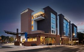 Springhill Suites By Marriott Durham City View